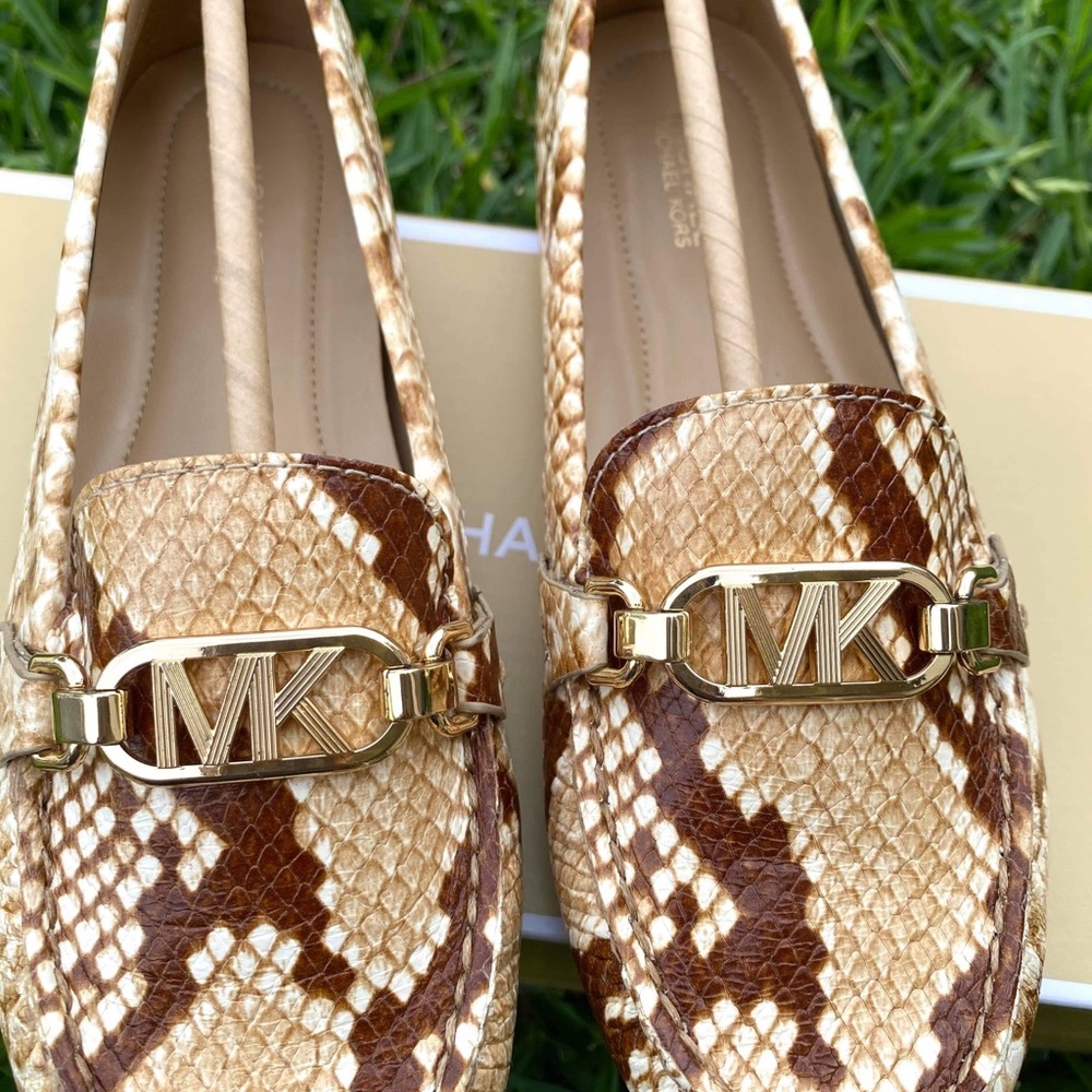 Michael Kors Grier Moc Women's Shoes - Picture 2 of 4